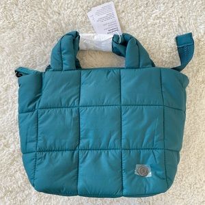 🎉🎉 HOST PICK 🎉🎉 Lululemon Quilted Grid Crossbody Bag Storm Teal NWT